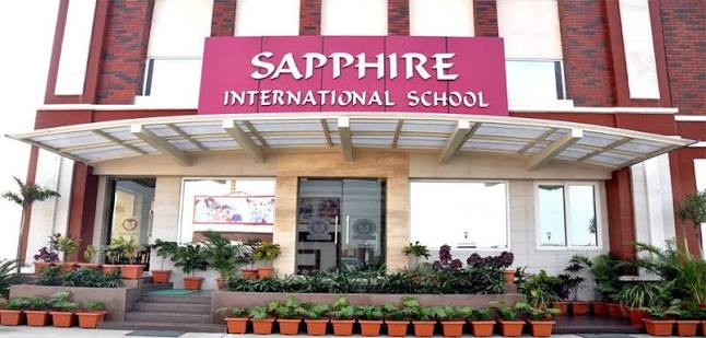 Sapphire International School, Crossings Republik